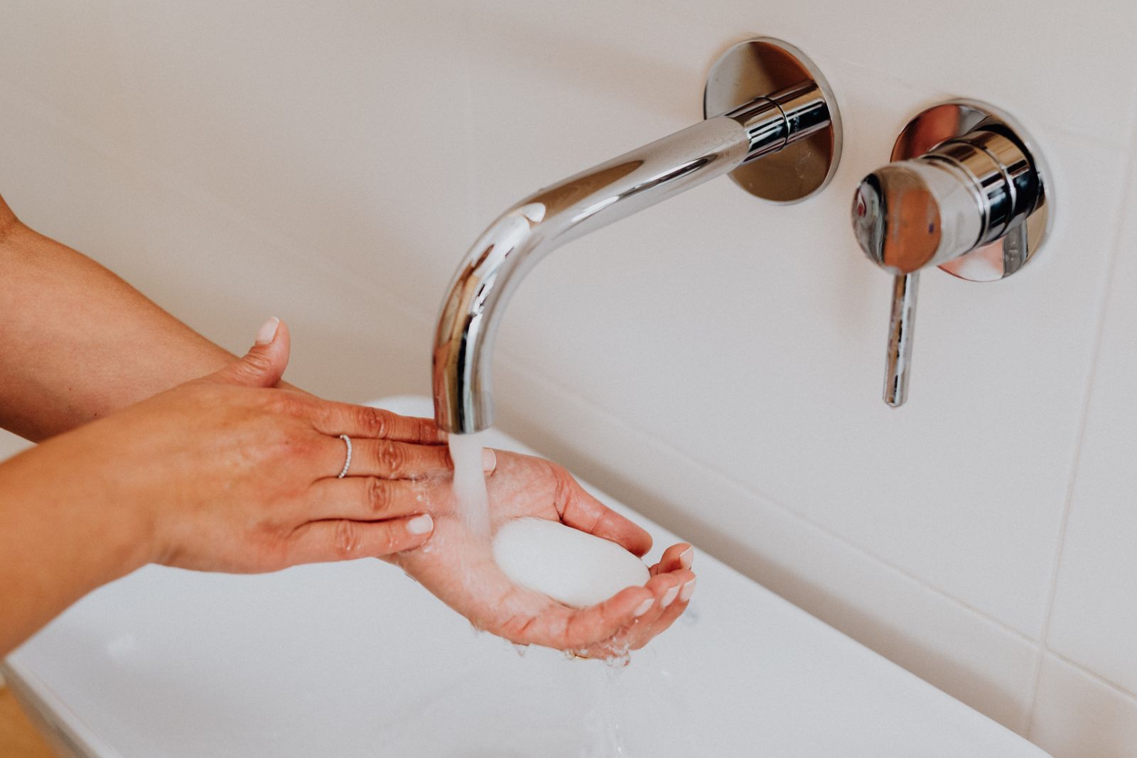 Stomach Bug Season: Norovirus Symptoms, Home Care and Prevention